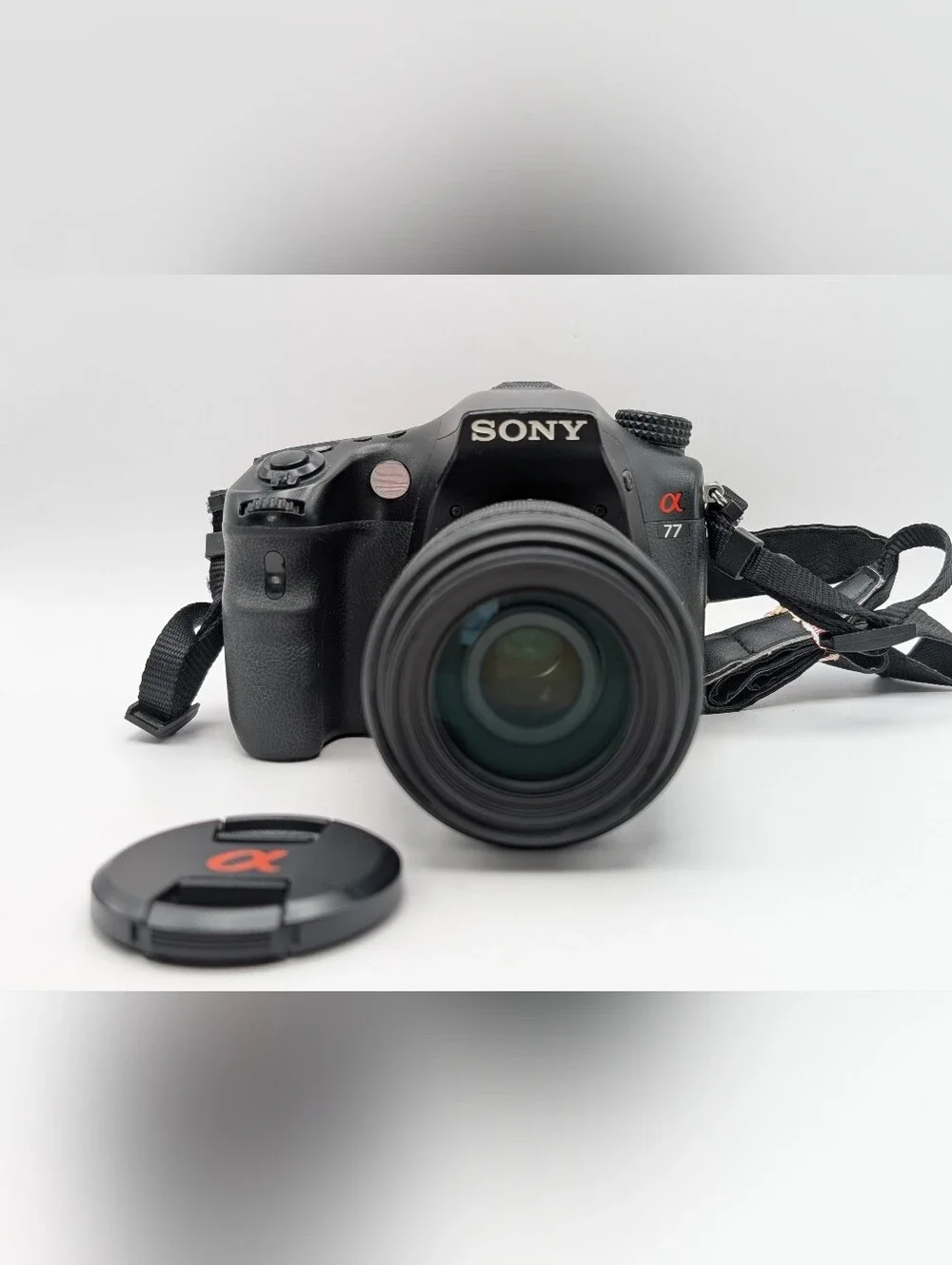 Sony Camera Alpha A77 SLT-A77V 24.3MP + DT 4-5.6/55-200 SAM Lens + 3 Batteries